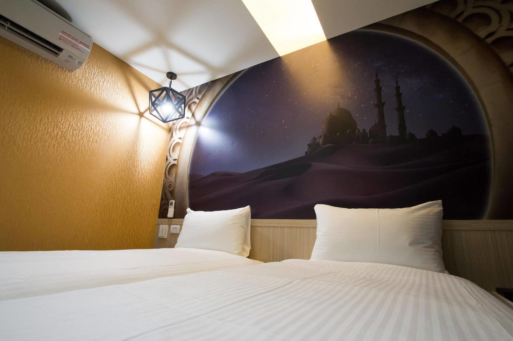 Morwing Hotel Fairytale Taipei Exterior photo